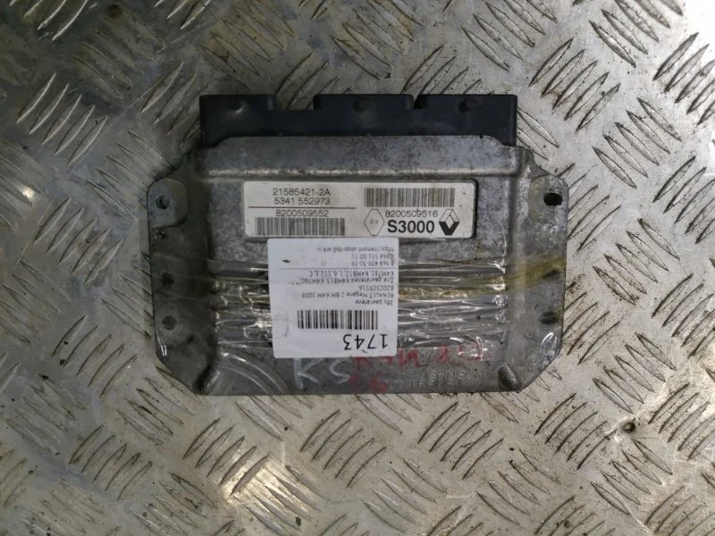 Блок управления двигателем RENAULT MEGANE 2003-2008 8200509516