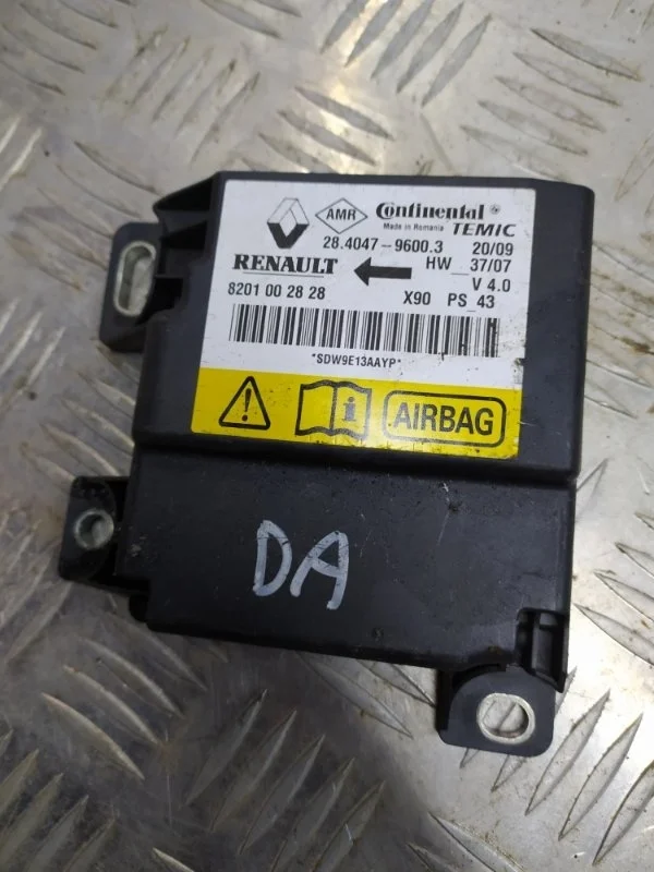 Блок управления AIR BAG RENAULT LOGAN 2004-2009 8201002828