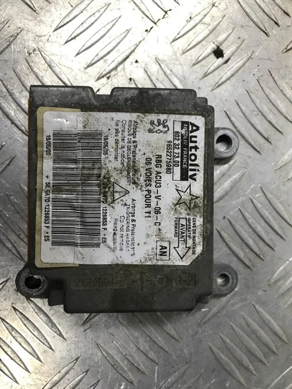 Блок управления AIR BAG PEUGEOT 206 1999-2009 9652275980