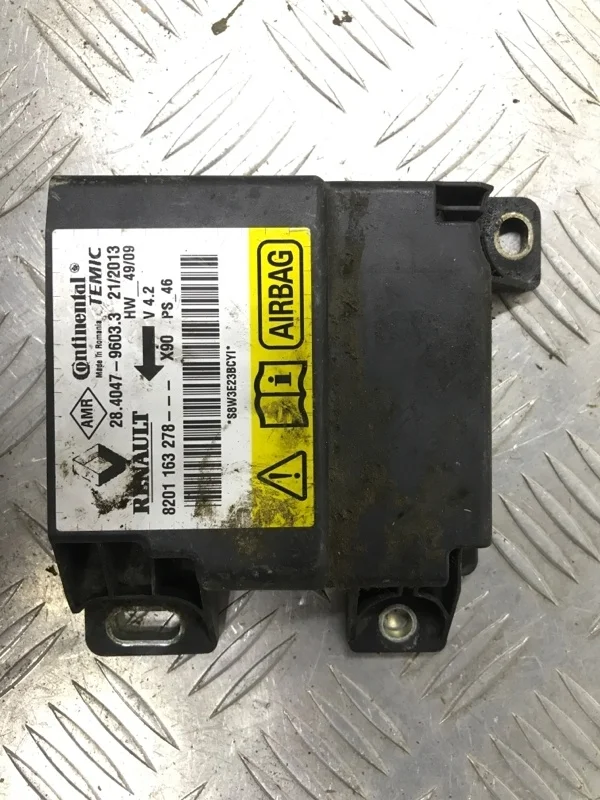 Блок управления AIR BAG RENAULT SANDERO 2008-2014 8201163278