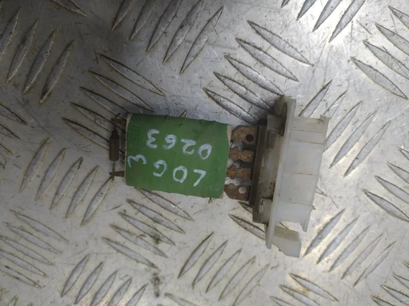 Резистор отопителя RENAULT LOGAN 2004-2009 6001547488