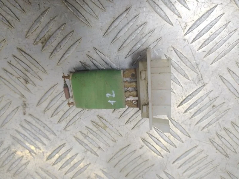 Резистор отопителя RENAULT LOGAN 2004-2009 6001547488