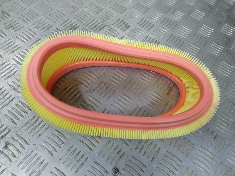 Фильтр воздушный RENAULT SANDERO 2009-2014 7701070525 1.4 V8 1.6 V8