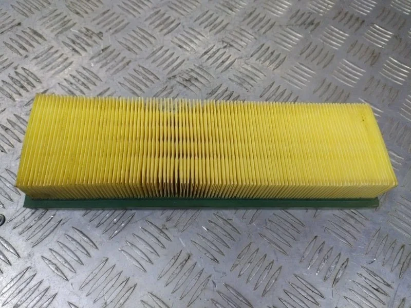 Фильтр воздушный RENAULT LOGAN 2014-2018 165469466R