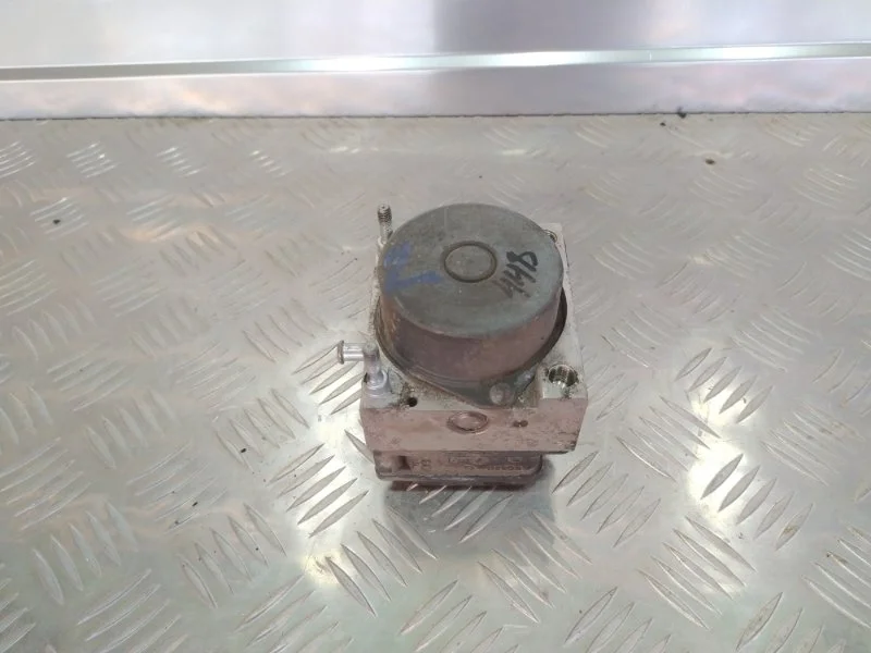 Блок АБС RENAULT DUSTER 2009-2014 8200846463 HSA K4M690