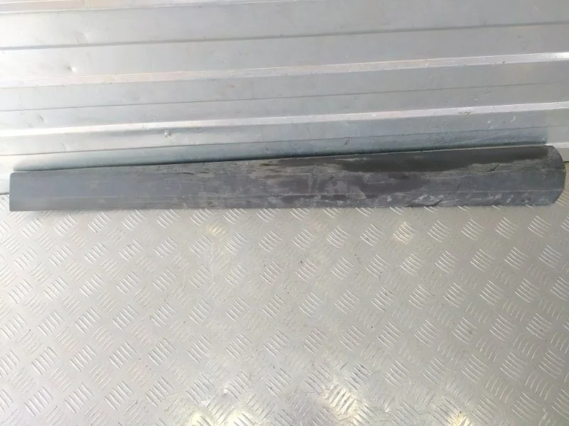 Молдинг Двери RENAULT MEGANE 2009-2015 801860015R, передний правый