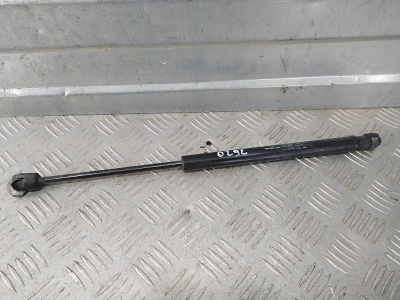 Амортизатор капота SSANG YONG KYRON 2007-2016 7115009000 D200 G23D