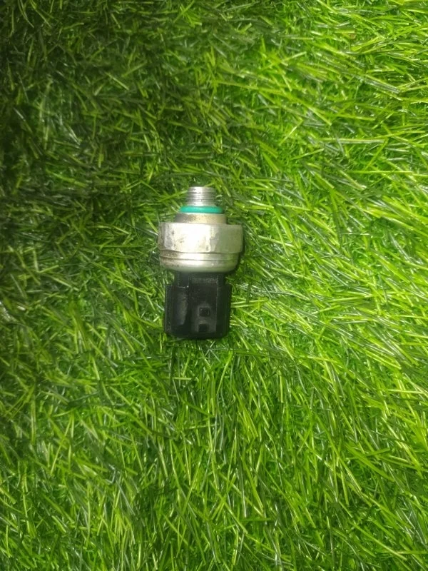 Датчик давления кондиционера 921366801R