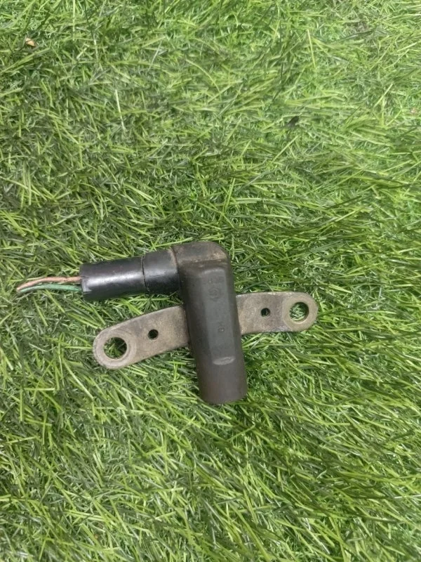 Датчик положения коленвала RENAULT MEGANE 7700109055 F9Q