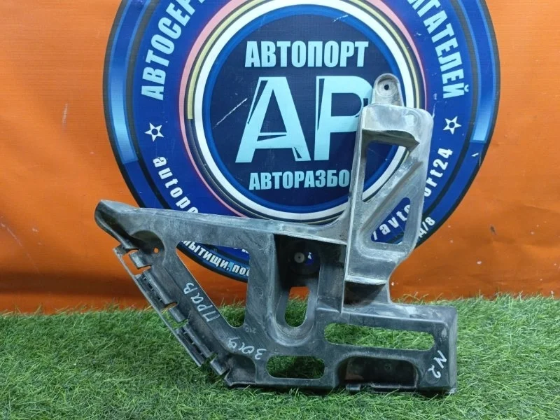 Кронштейн заднего бампера RENAULT MEGANE 2008 8200146042 К4М, правый