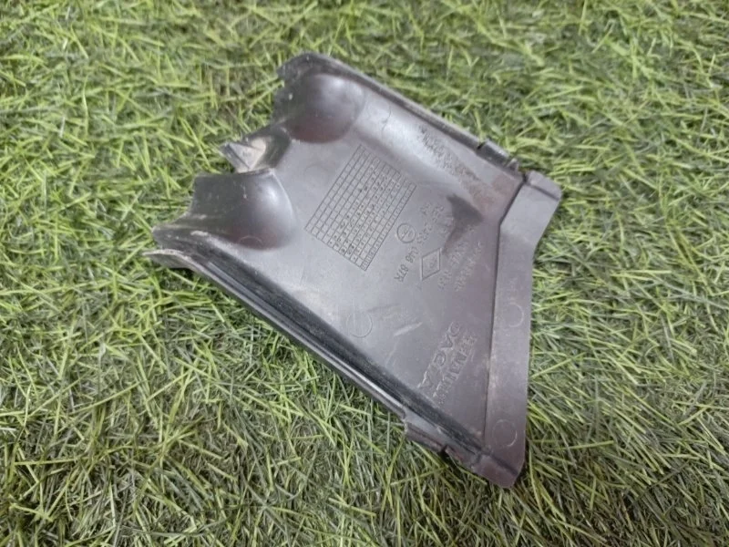 Крышка блока предохранителей RENAULT DUSTER 2015-2020 243504687R K9K