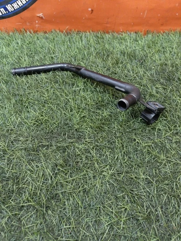 Трубка системы охлаждения VOLKSWAGEN GOLF 1K0121070 BLF