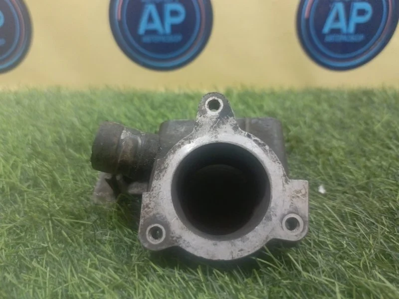 Корпус термостата RENAULT KANGOO 1997-2008 8200493154