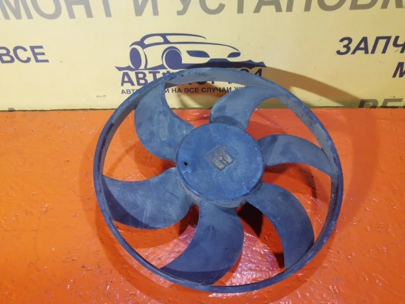 Вентилятор охлаждения двигателя RENAULT MEGANE 2002-2008 8200222998 LM05 K4M
