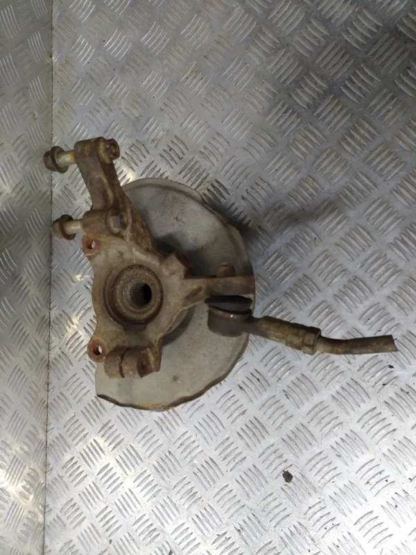 Кулак поворотный MITSUBISHI OUTLANDER 2001-2012 3870A008, передний правый