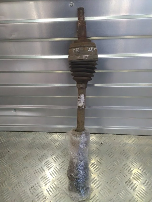 Граната привода правая RENAULT DUSTER 2009-2014 391008165R HSA K4M690, передняя правая