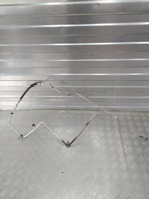 Трубка кондиционера RENAULT DUSTER 2009-2014 924402863R HSA F4R