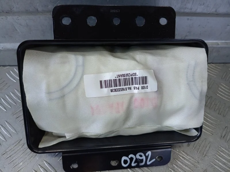 Подушка безопасности в торпедо SSANG YONG KYRON 2007-2016 8621009003 D200 G23D