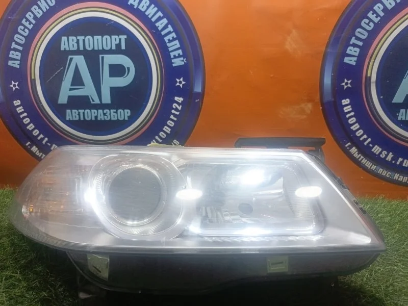 Фара RENAULT MEGANE 2008 260103726R К4М, передняя правая