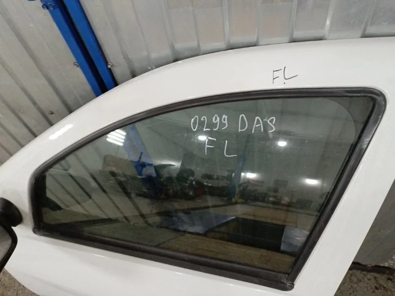 Стекло двери RENAULT DUSTER 2015-2020 803015990R K9K, переднее левое