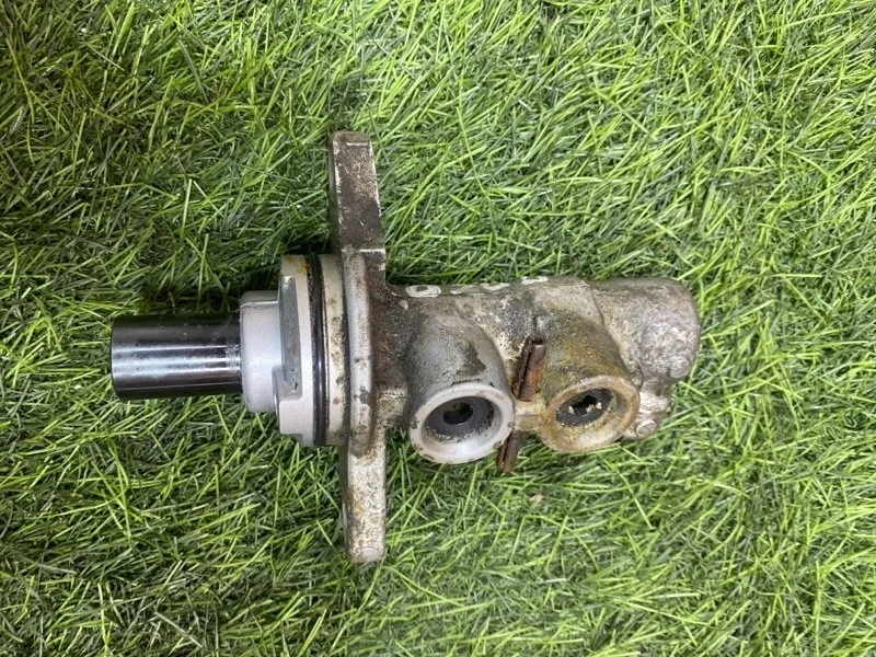 Главный цилиндр сцепления TOYOTA RAV4 2013 4720142382 XA40 3ZRFE