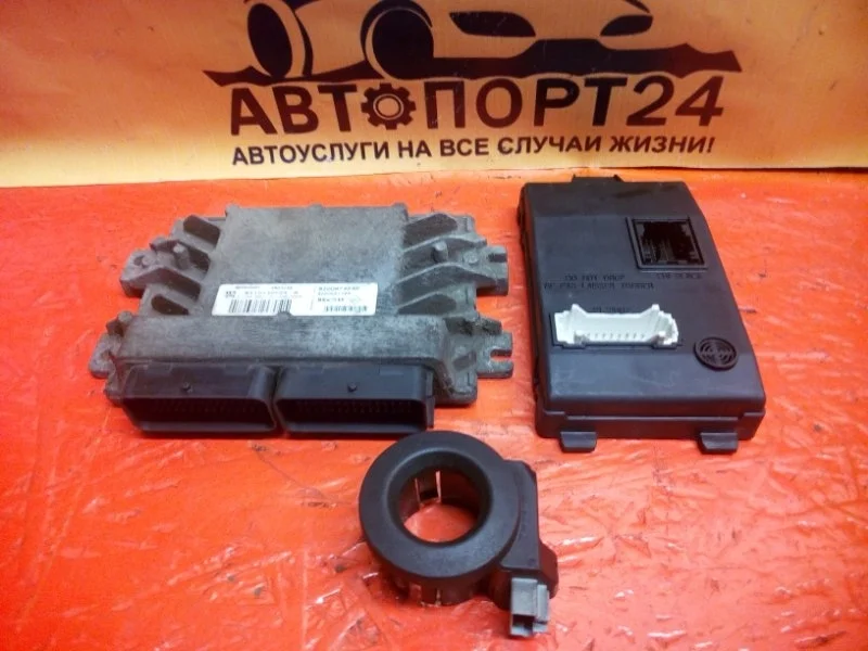 Блок управления двигателем ( комплект) RENAULT SYMBOL 2008-2016 8200673240 LU01 K4J 700