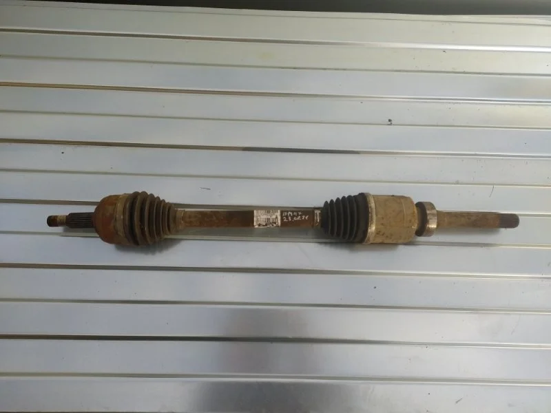 Полуось приводной вал Шрус RENAULT DUSTER 2010-2017 391004855R 2.0, передний правый