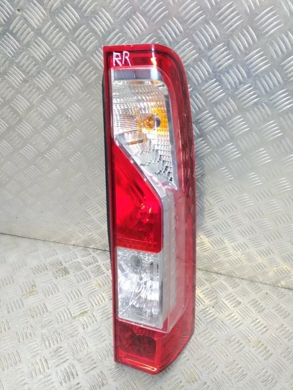 Фонарь RENAULT MASTER 2015-2021 1380672080, задний правый