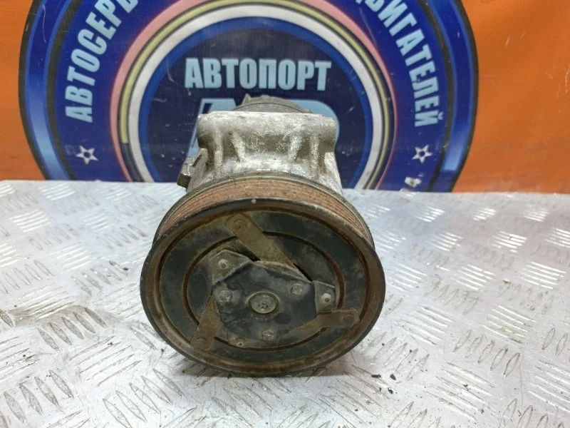Компрессор кондиционера RENAULT MEGANE 2003-2008 8200600110 K4M