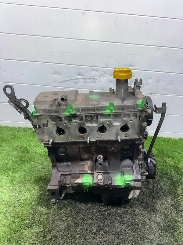 Двигатель RENAULT LOGAN K7J710 2004-2014 K7J710