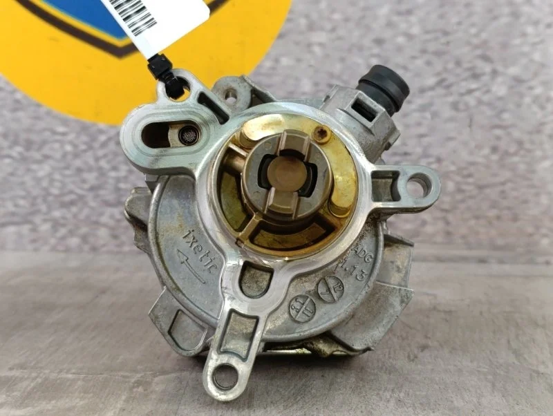 Вакуумный насос тормозной Volvo V40 2014 MV