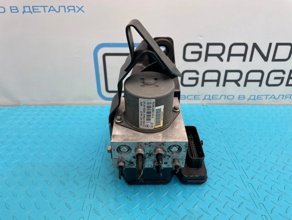 Блок ABS Mercedes-Benz Ml-Class 2012 A1669013400 W166 642.826 3.0