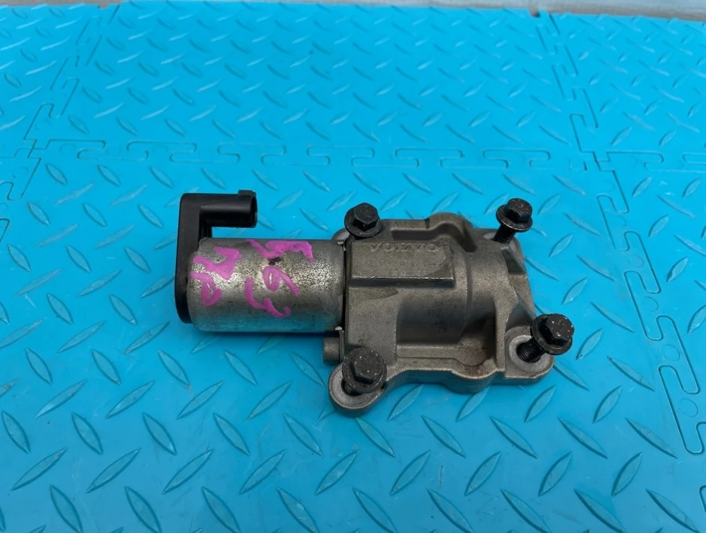 Клапан электромагнитный Volvo Xc90 2006 8670422 C B5254T2 2.5