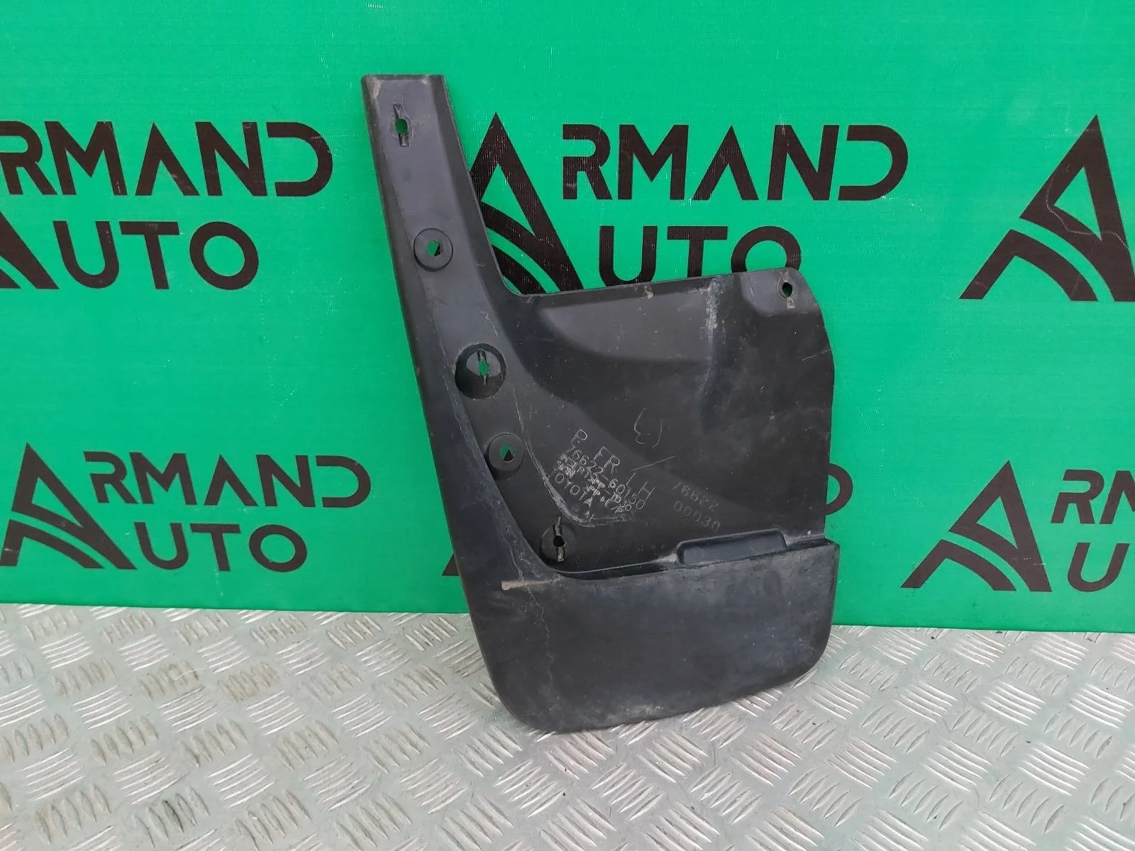 Брызговик Toyota Land Cruiser Prado 2009-нв 150