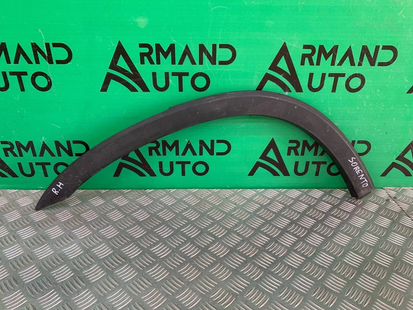 Расширитель крыла Kia Sorento 2009-2019 XM