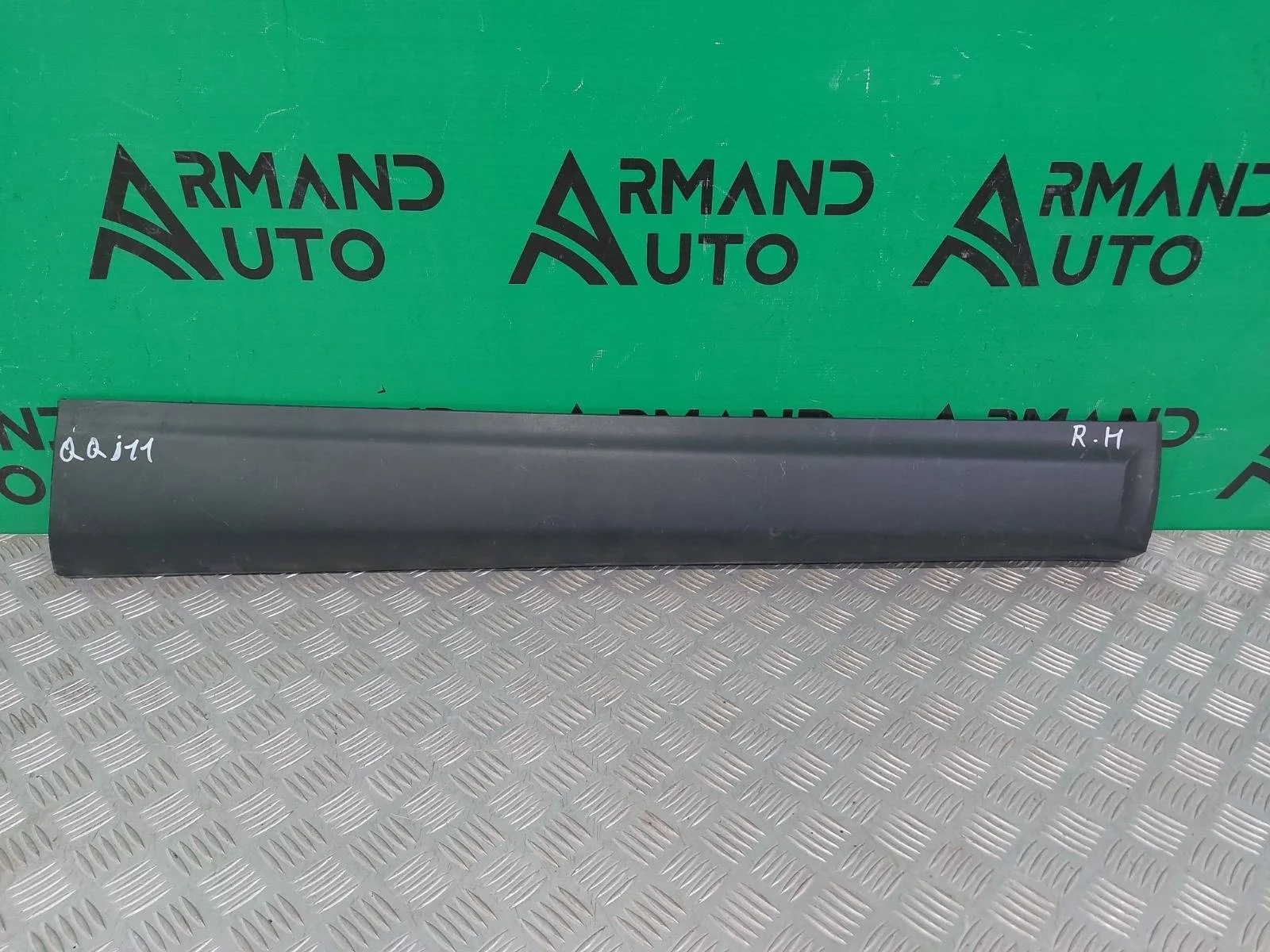 Молдинг двери Nissan Qashqai 2013-2022 j11