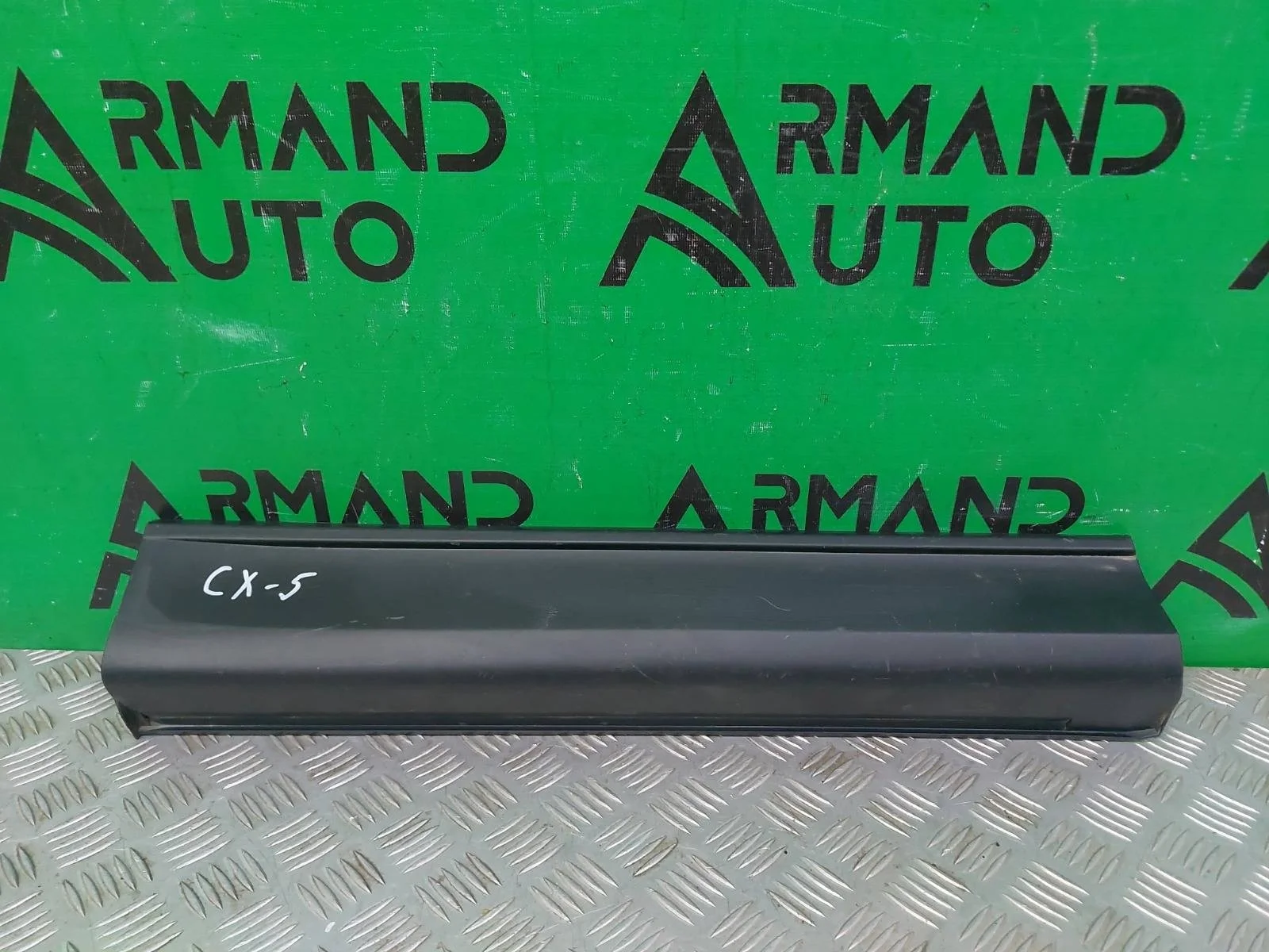 Молдинг двери Mazda CX-5 2017-нв