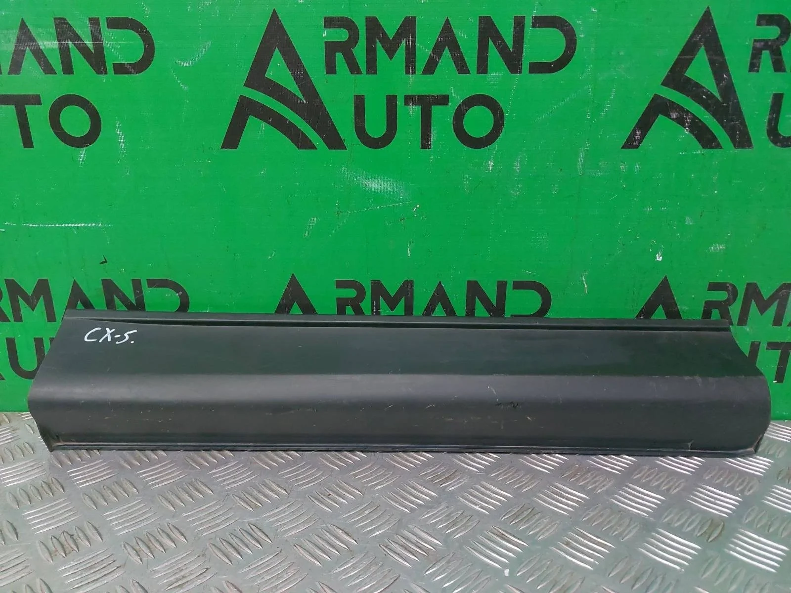 Молдинг двери Mazda CX-5 2017-нв