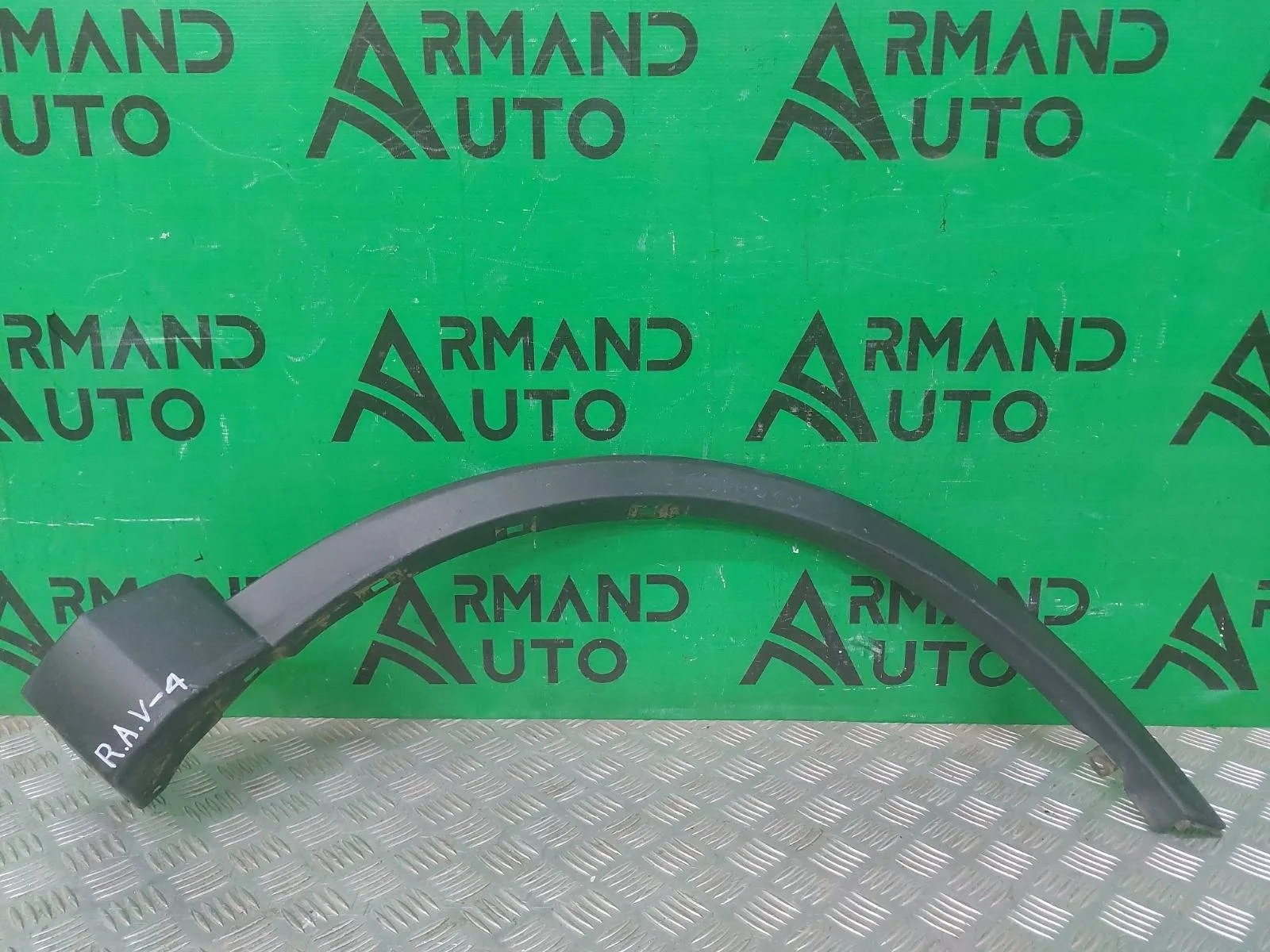 Расширитель крыла Toyota RAV4 2015-2019 CA40