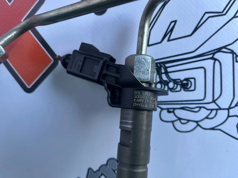 Форсунка топливная Audi A3 03L130277