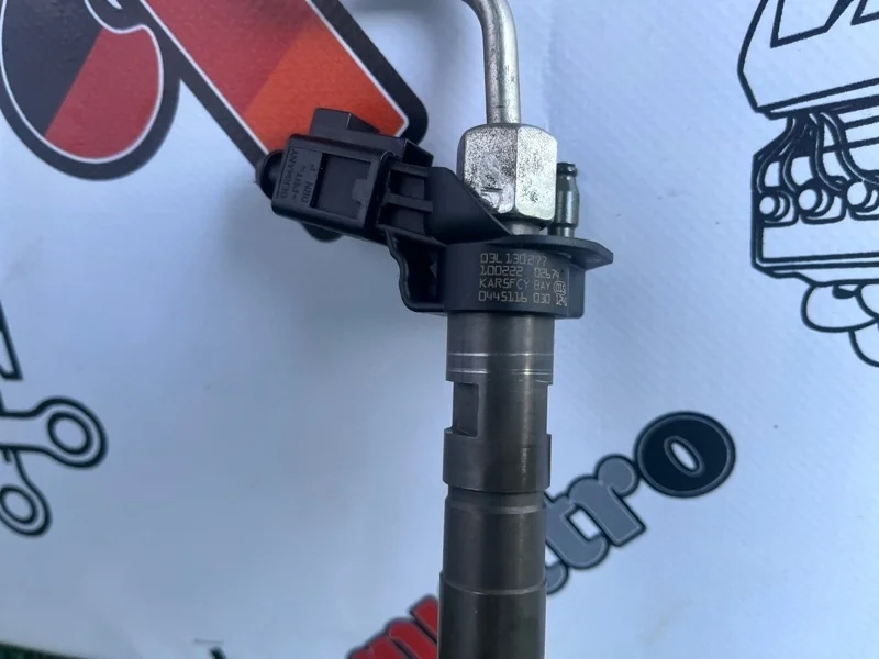 Форсунка топливная Audi A3 03L130277