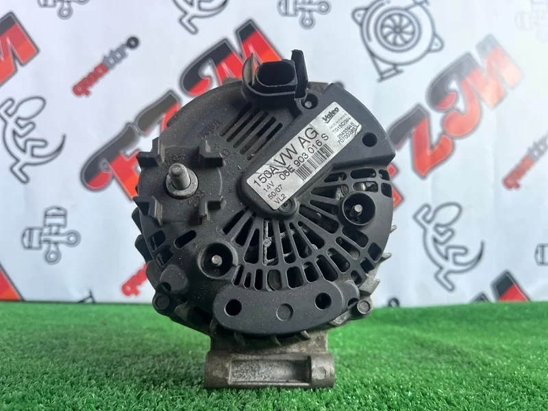 Генератор Audi A5 06E903016S 8T