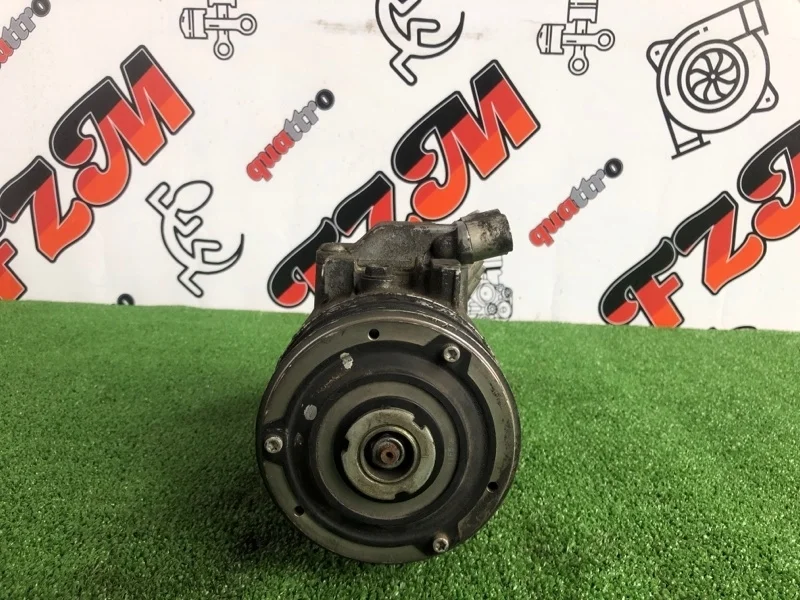 Компрессор кондиционера VOLKSWAGEN Polo 2005-2011 6Q0820803R