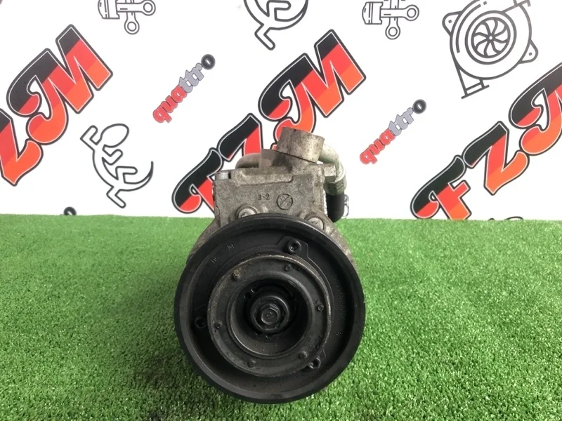 Компрессор кондиционера VOLKSWAGEN Golf 1K0820803N MK6