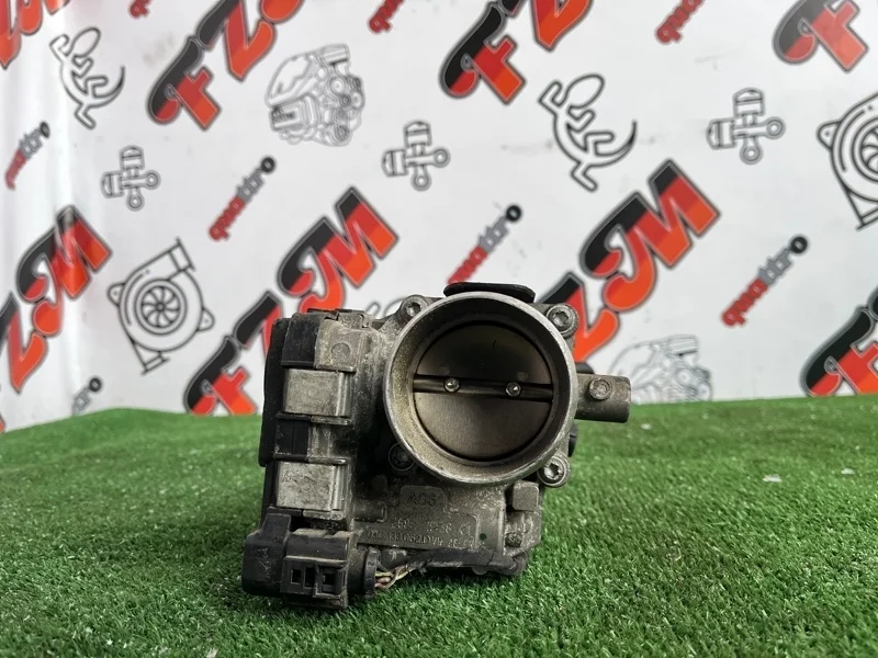 Дроссельная заслонка Audi A1 03C133062D 8X