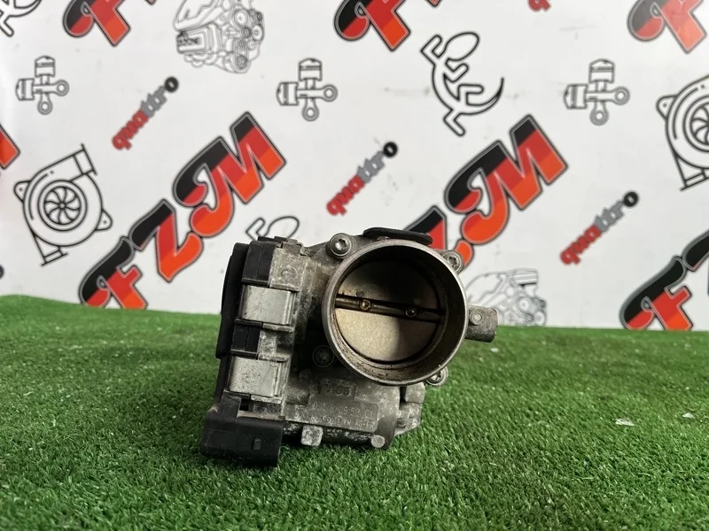 Дроссельная заслонка VOLKSWAGEN Golf 03C133062D MK6