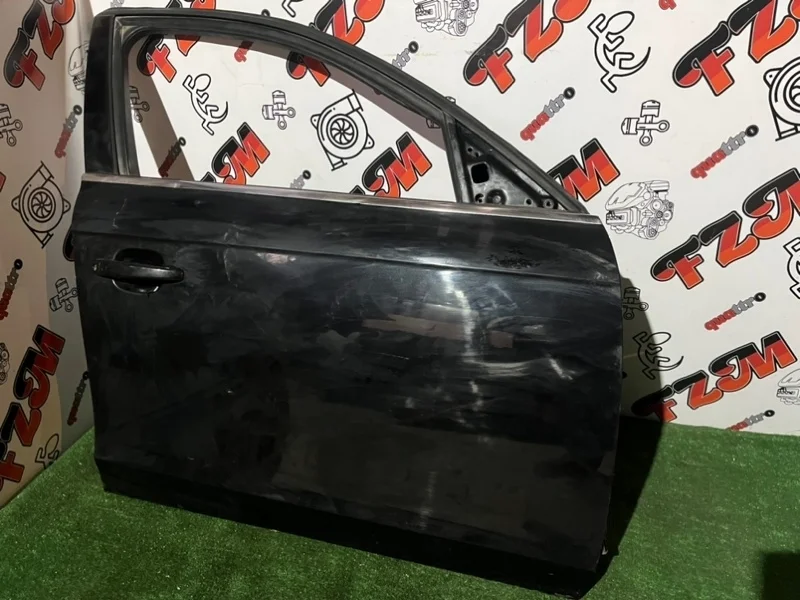 Дверь Audi A4 8K0831052J B8, передняя правая