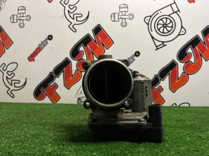 Дроссельная заслонка VOLKSWAGEN Golf 06F133062G MK6