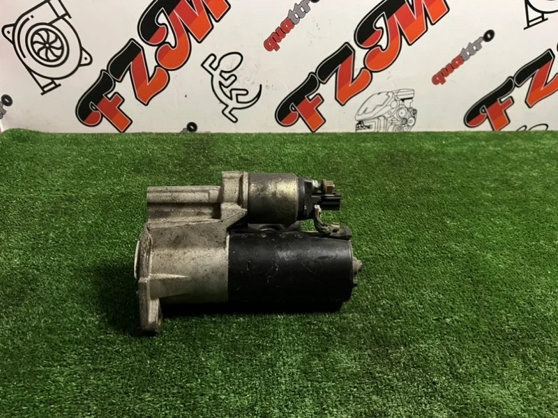 Стартер Audi Q7 012911023H