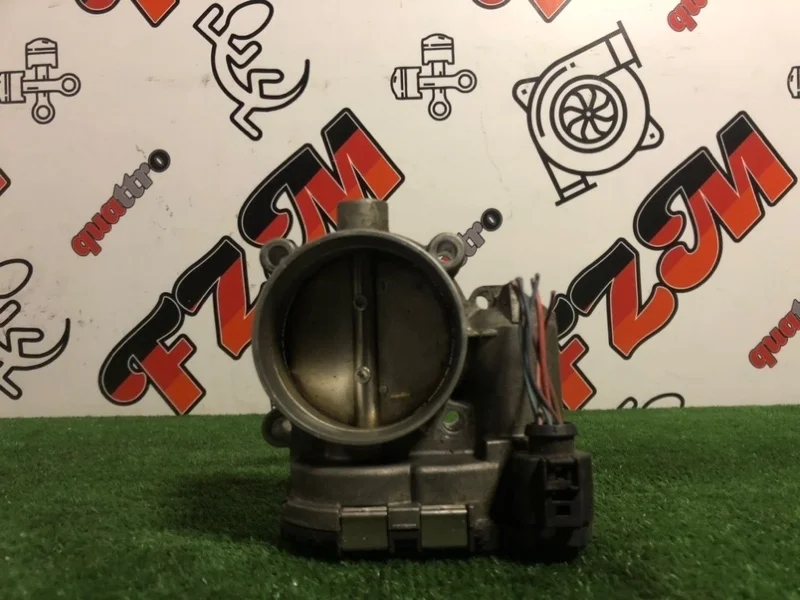 Дроссельная заслонка Audi A6 078133062C C5